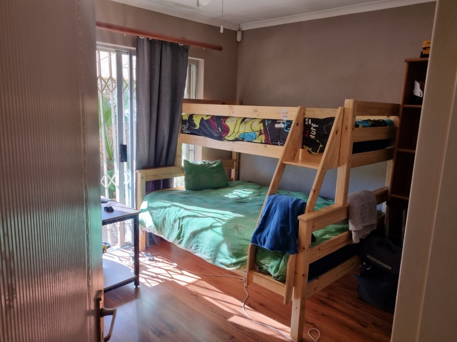 To Let 4 Bedroom Property for Rent in Langenhovenpark Free State